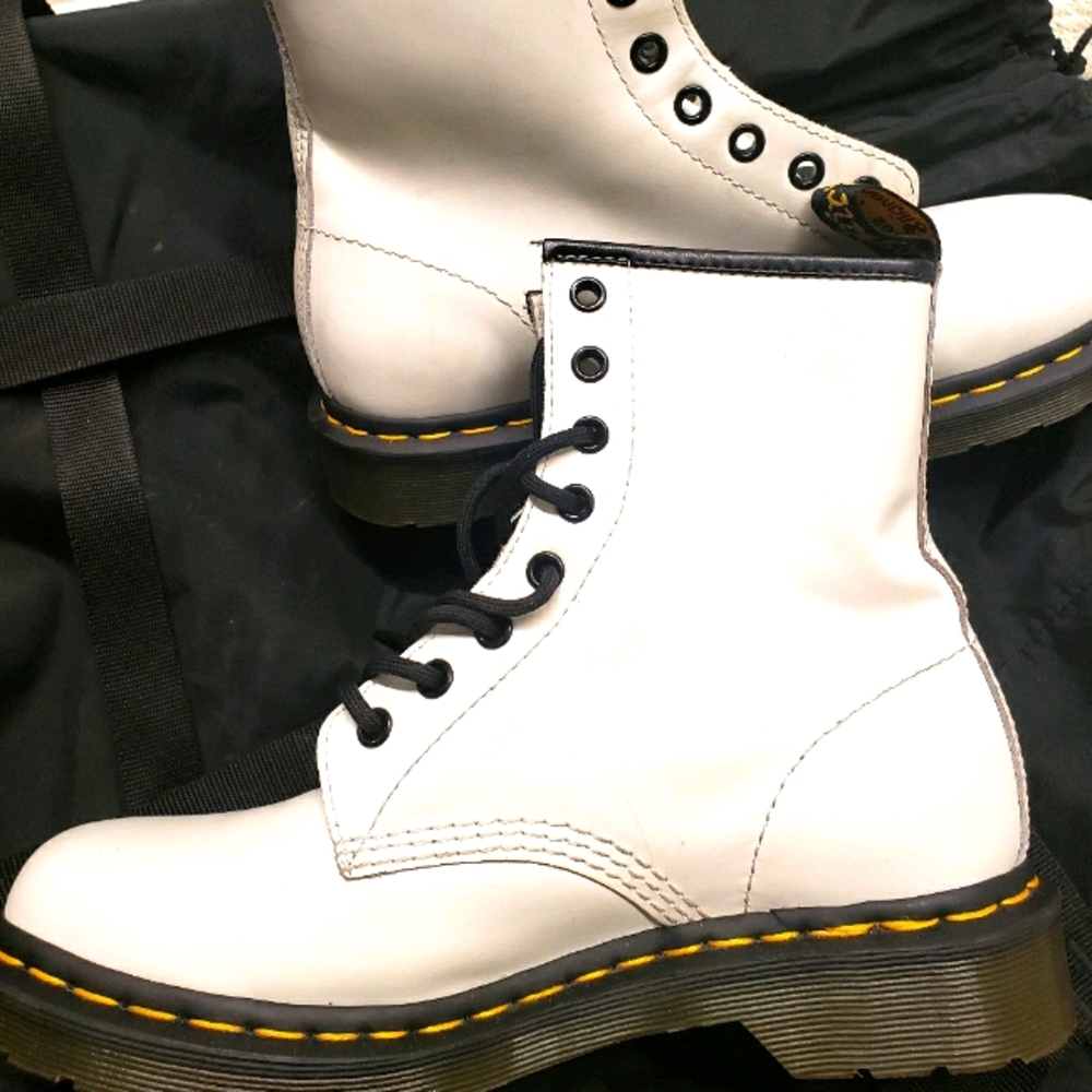 White leather Dr. Martens,Doc Martens Combat boots